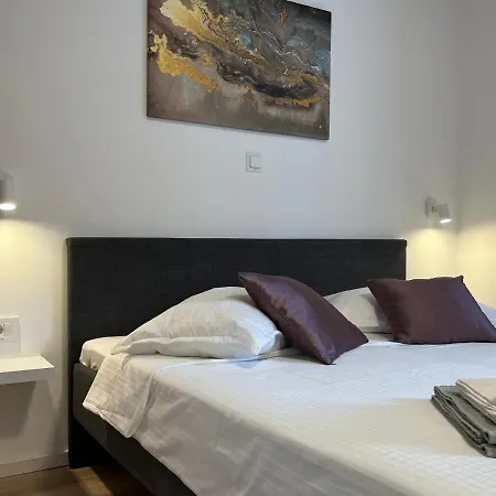 Apartmani Ivelic Supetar Exterior photo