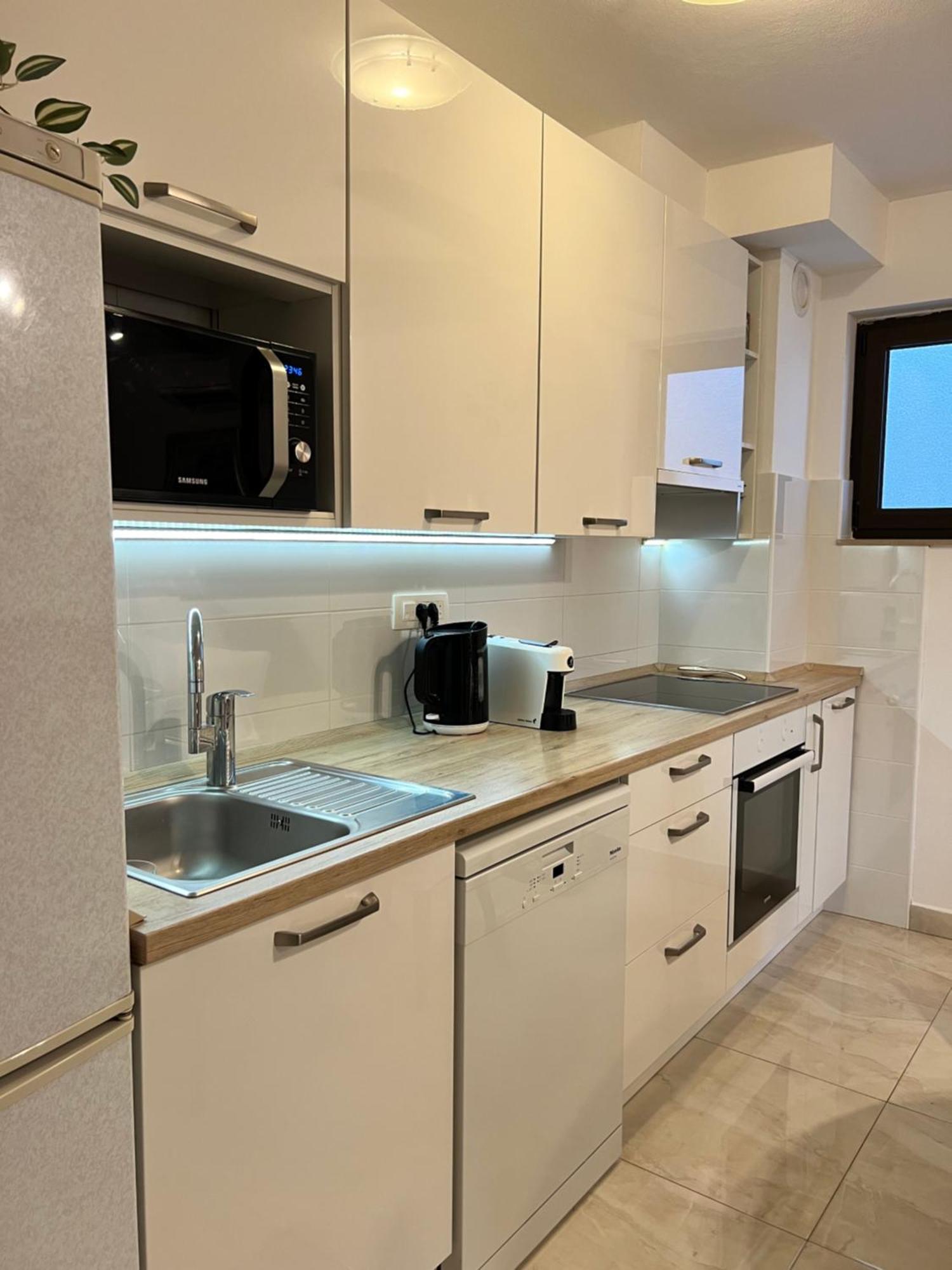 Ivelic Apartment *