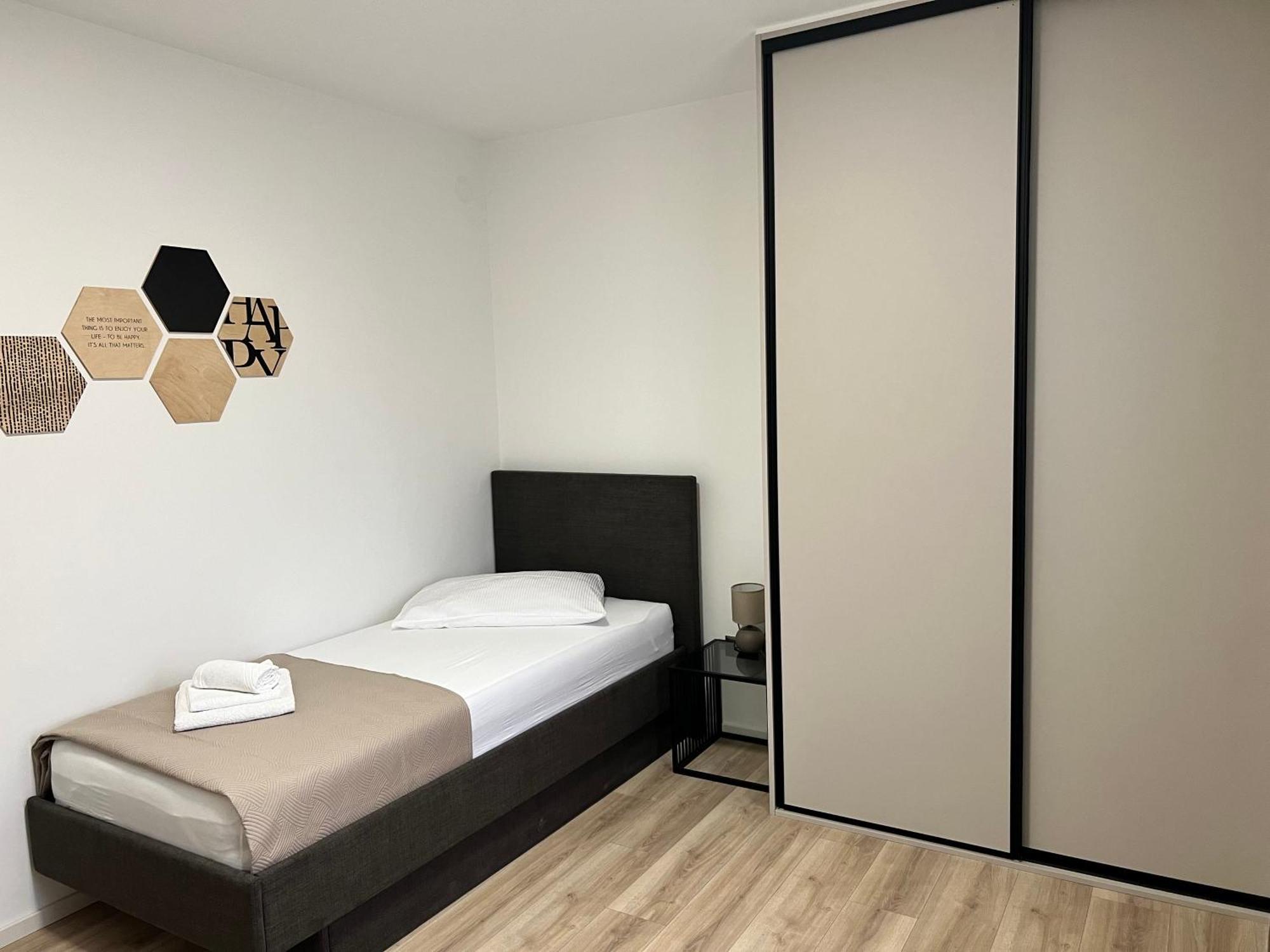 Ivelic Apartment *